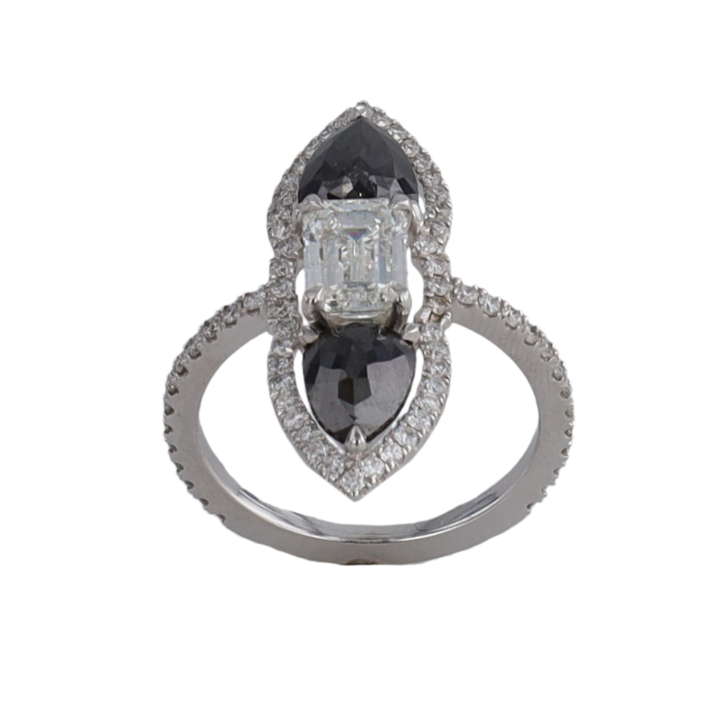 BAGUE_TRIPTYQUE_DIAMANT_EMERAUDE_ET_DIAMANTS_NOIRS image