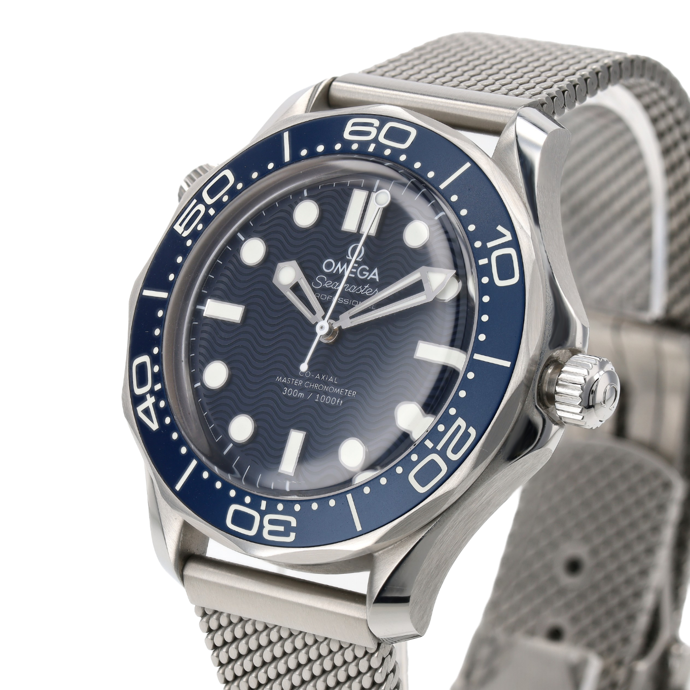 OMEGA_SEAMASTER_DIVER_300M_JAMES_BOND_60TH_ANNIVERSARY image